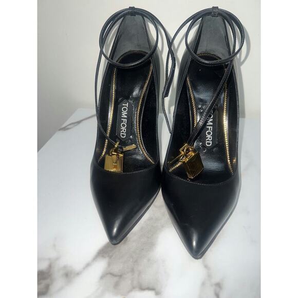 Tom Ford Black Glossy Padlock Pumps Size 37 - Picture 3 of 8